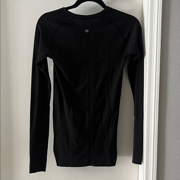 lululemon athletica Tops - Lululemon Black Long Sleeve Athletic Top